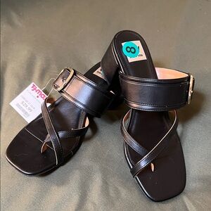 Dolce Vita Black Lavurn Sandals NWT